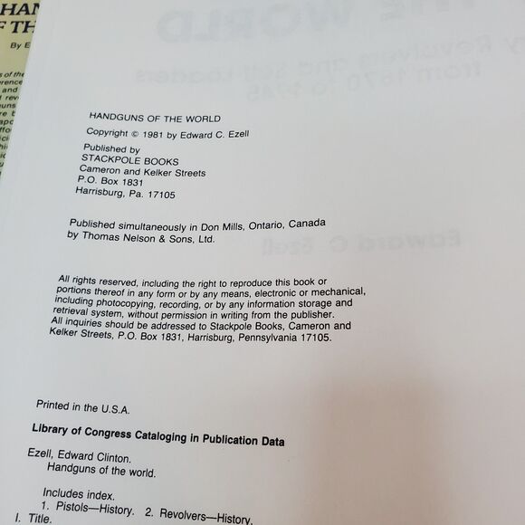 Handguns of The World: Military Revolvers Self Loaders 1870-1945 Ed Ezell READ - Picture 5 of 16